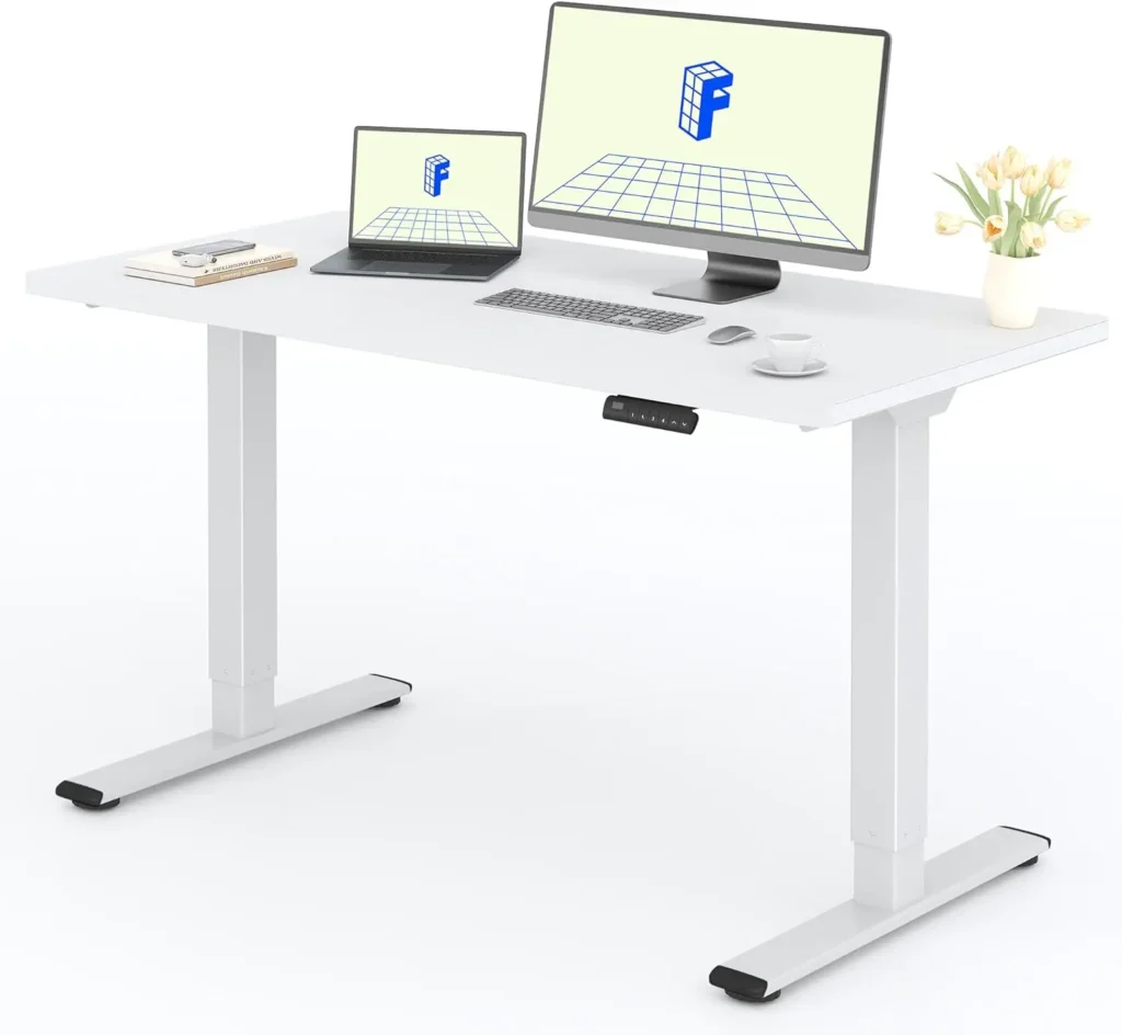 flexispot-ef1-escritorio-elevable-electrico-blanco-fondo-blanco Escritorio elevable eléctrico Flexispot EF1 en color blanco sobre fondo blanco, vista frontal con monitor, portátil y teclado